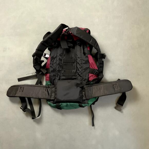 RIDGEWAY by Kelty Hiking Travel Internal Backpack Burgundy Green Up to 48" Waist - Picture 3 of 16